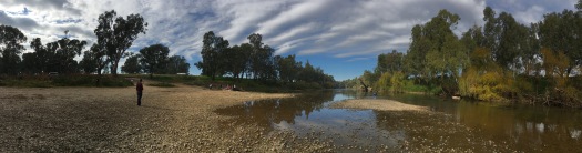 Art making by the Macquarie River