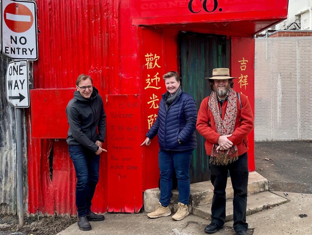 Ronnie Grammatica, Kim V. Goldsmith and Kit Kelen explore the laneways of Wellington